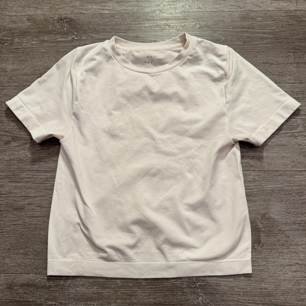 A New Day Shirt Womens Medium Beige Short Sleeve Crop Lounge Casual Short Sleeve